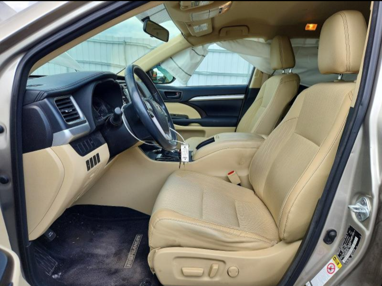 2016 Toyota Highlander LE Plus