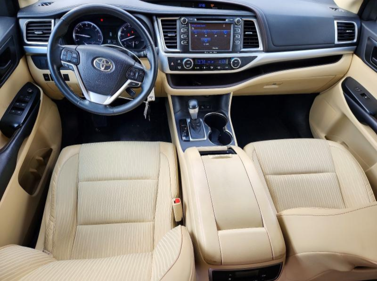 2016 Toyota Highlander LE Plus