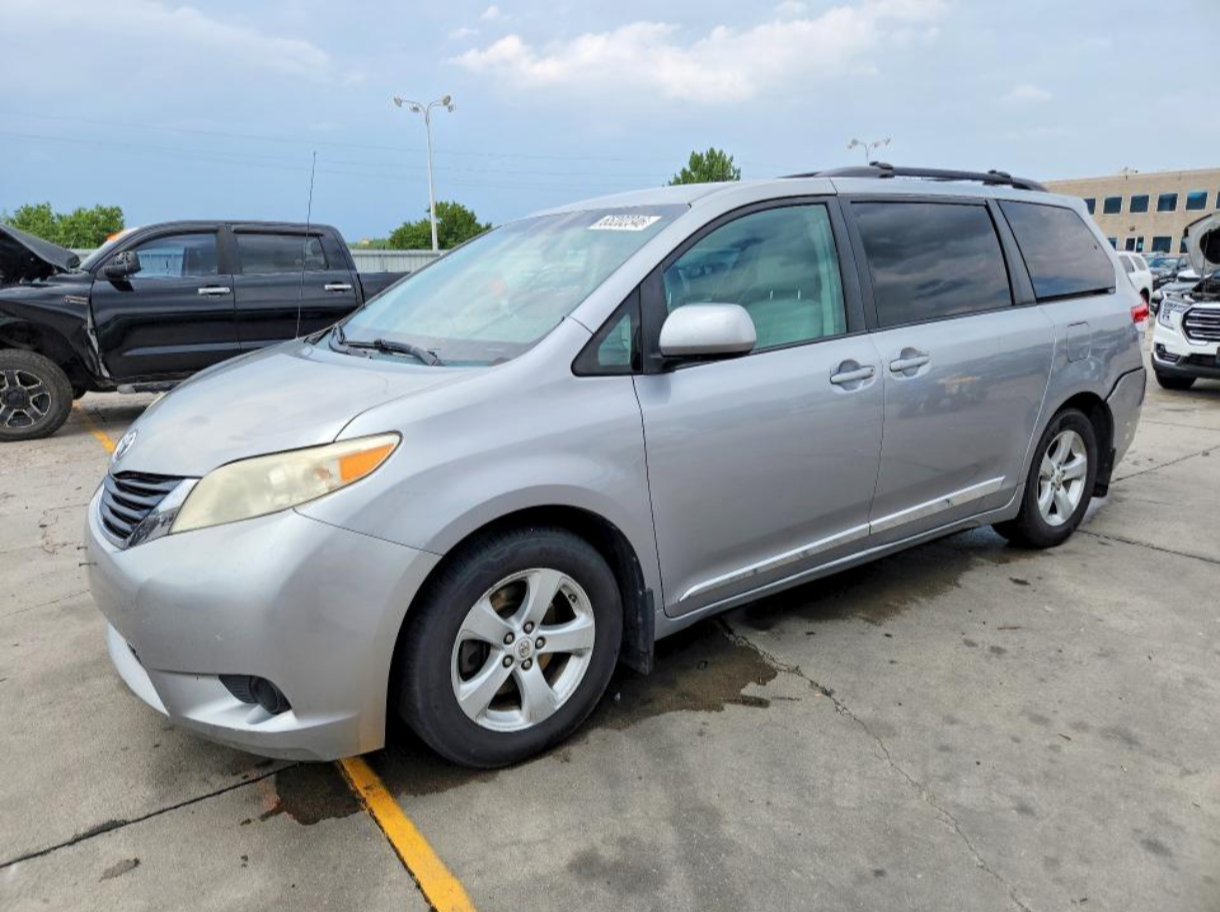 2012 Toyota Sienna LE